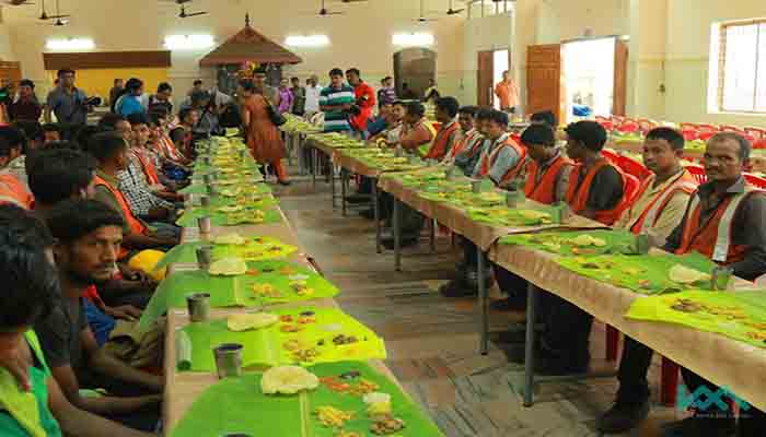 state honours kochi metro labourers