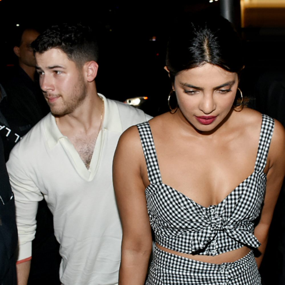 Priyanka Chopra And Boyfriend Nick Jonas Spotted Late Night In Mumbai